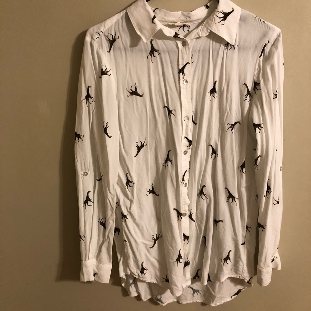 Giraffe Button Up